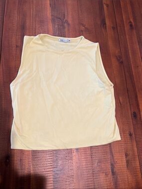 Zara Sleeveless Crewneck Tank in Pale Yellow